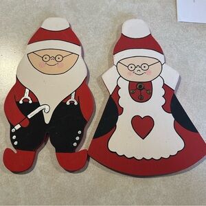 Keri Trestakk Santa and Mrs. Claus Wooden Decor Made in Norway